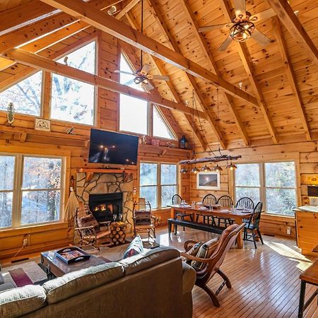 Lazy Bear Lodge Gatlinburg Exterior photo