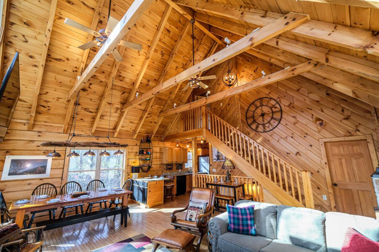 Lazy Bear Lodge Gatlinburg Exterior photo